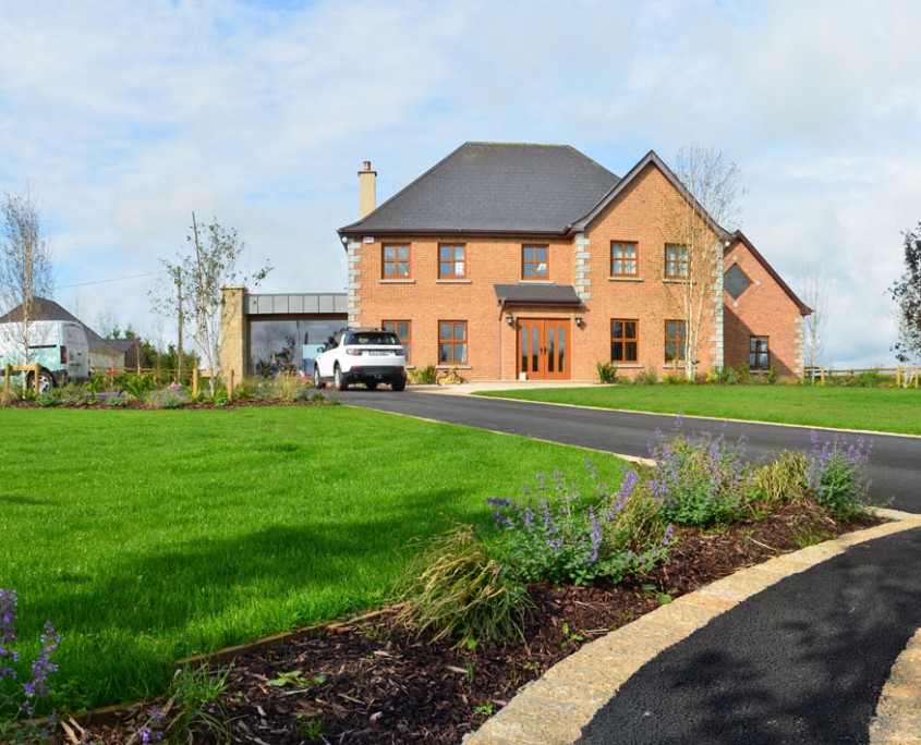 Quigley Front Pano 2 Landscape, Granite, Tarmac, Driveway